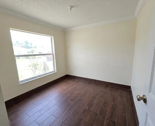 Bedroom 3/Den