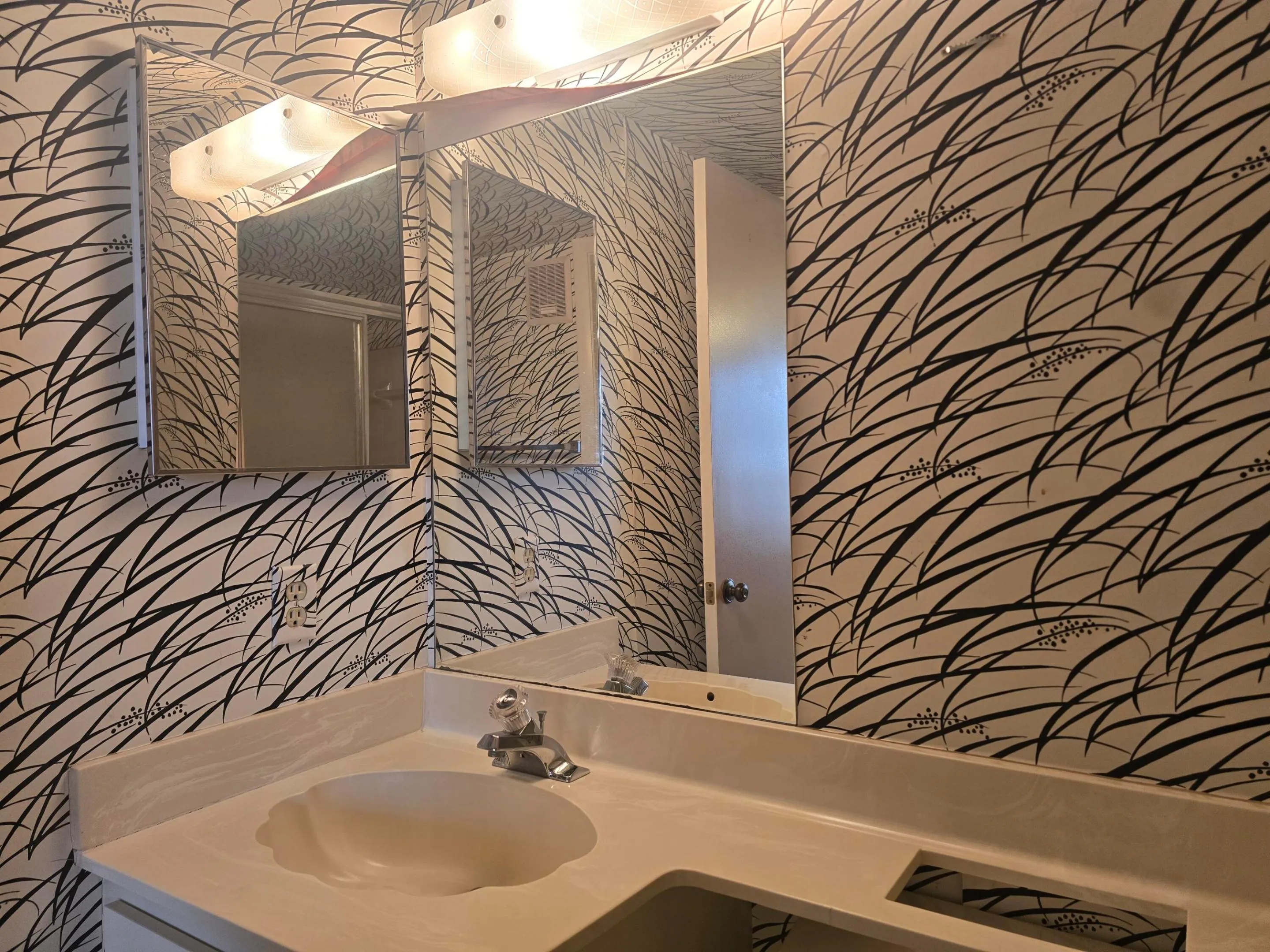 GUEST BATH