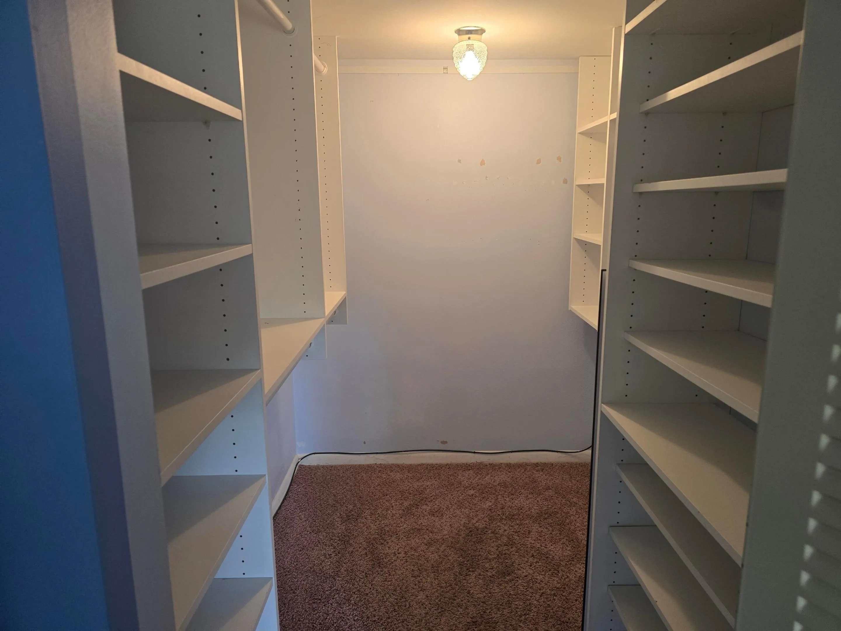 MASTER BDRM CLOSET