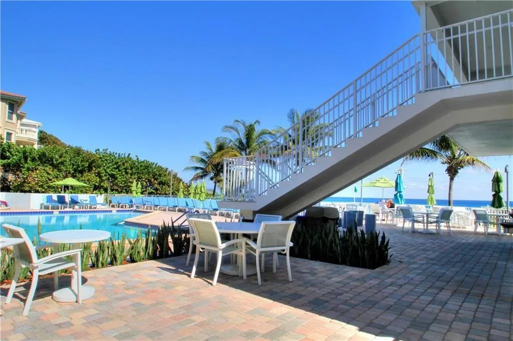 Beachfront Pool