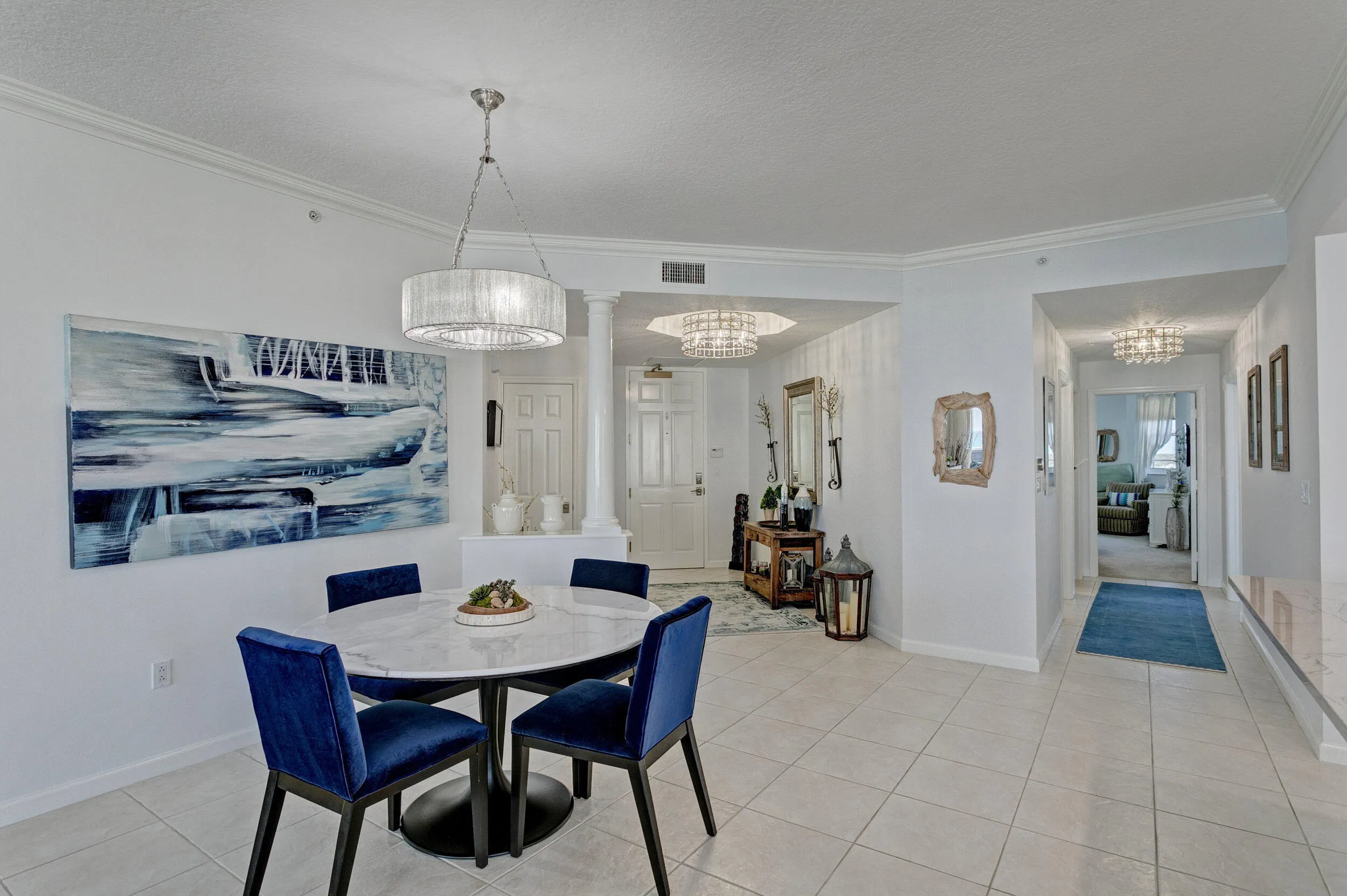 DINING TO ENTRY