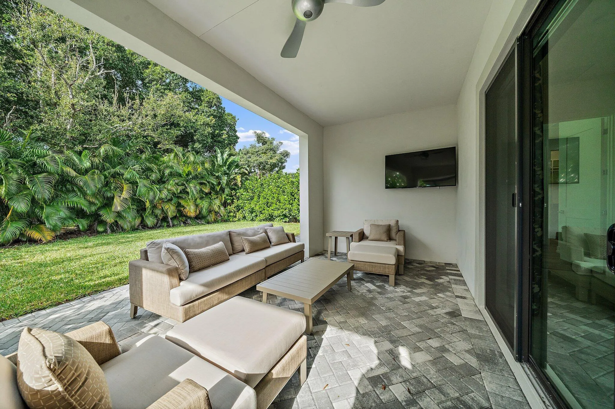 Outdoor Kitchen