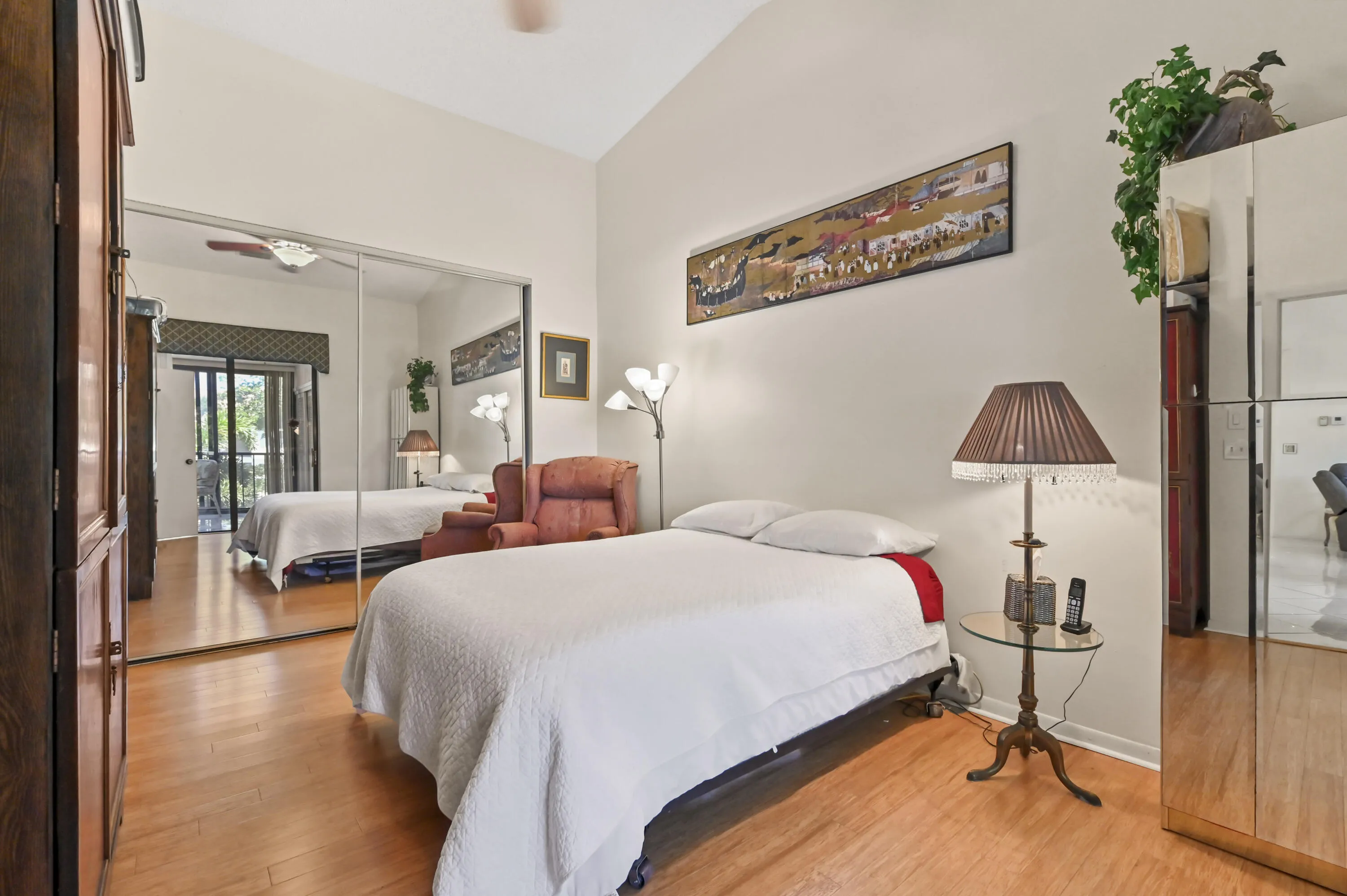 20 Bedroom 01