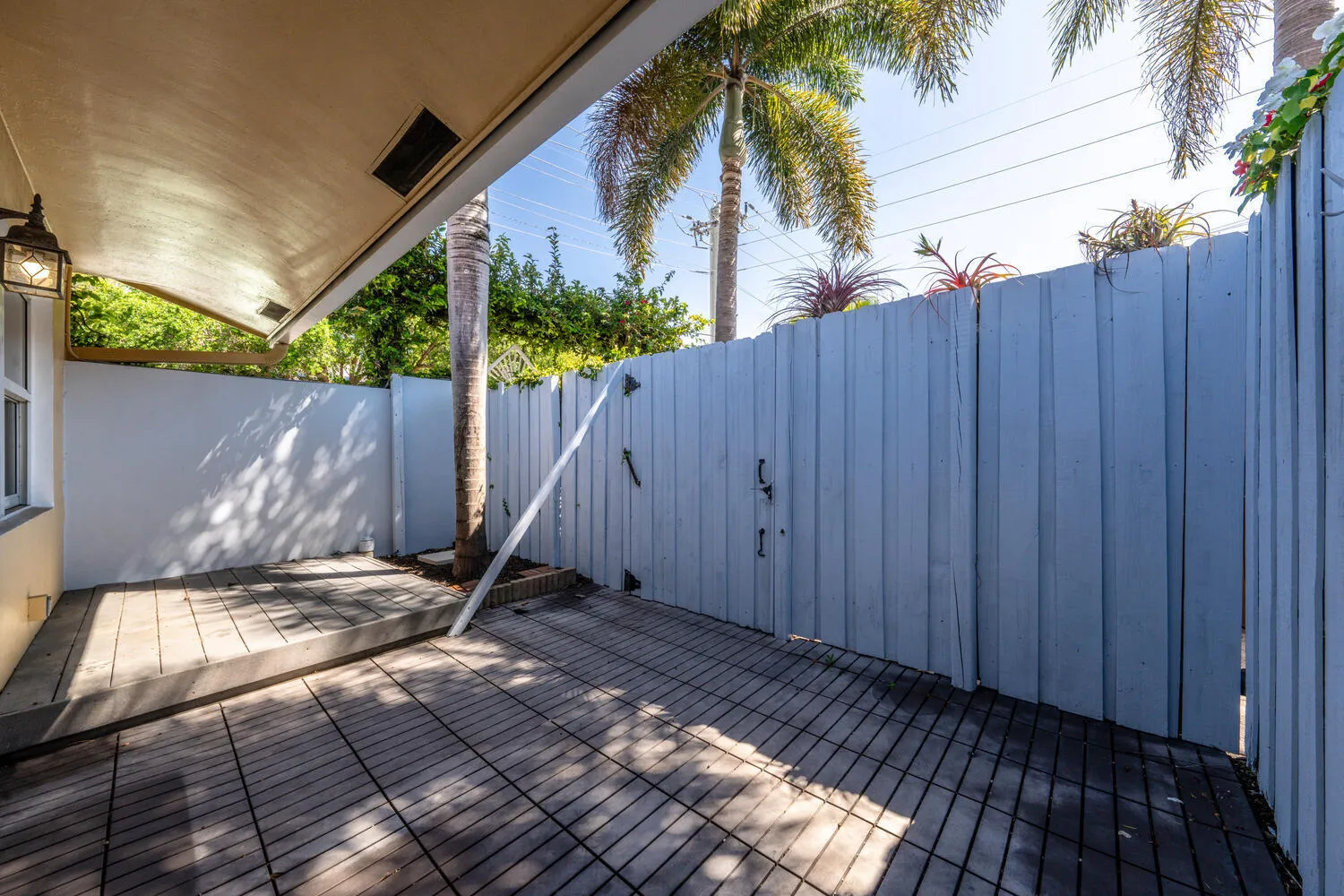 1200 NE 17th Ct #1 Fort Lauderdale, Fl