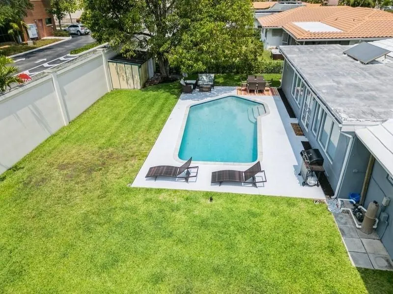 Property photo 30