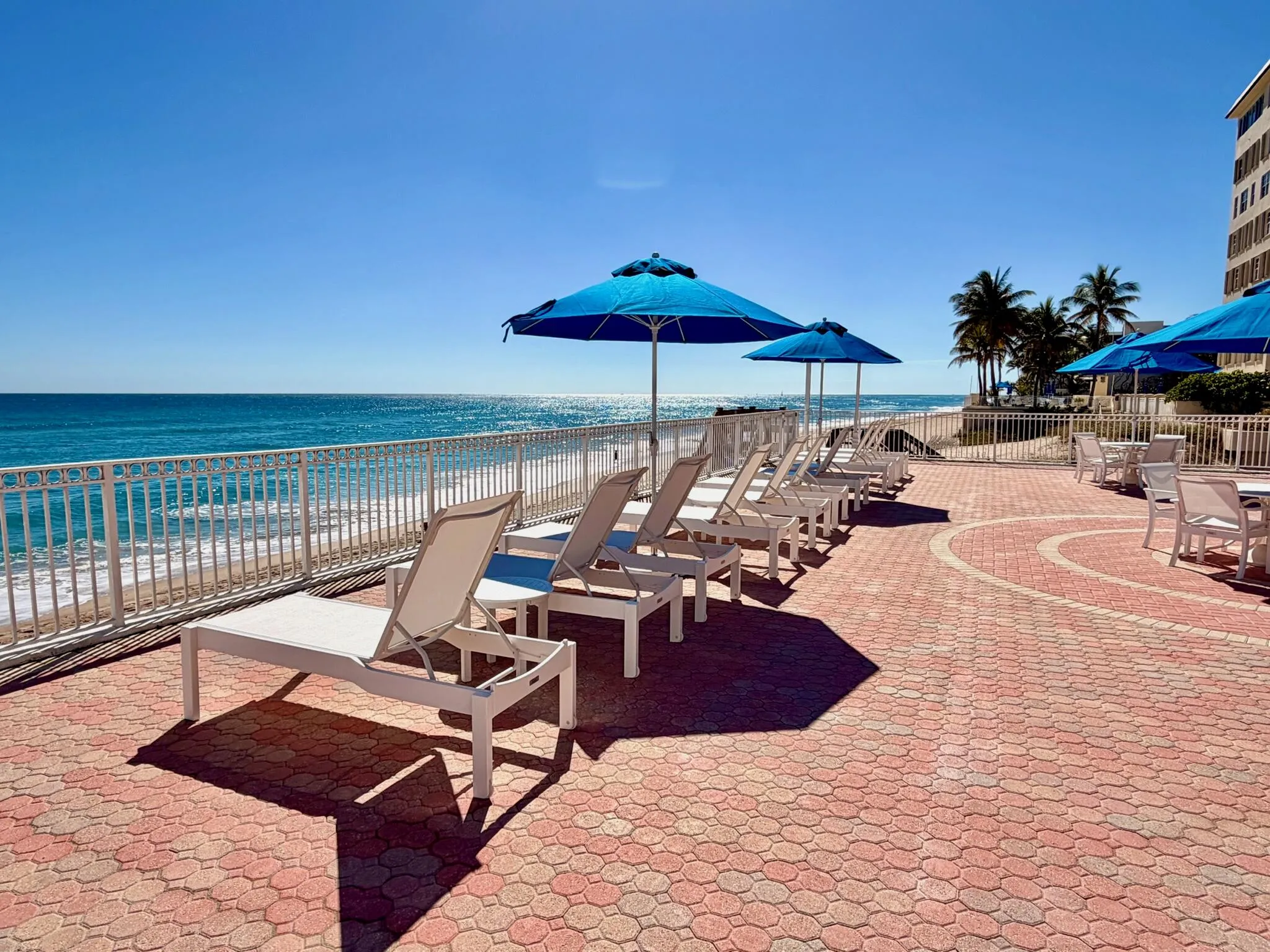 Direct Ocean Front