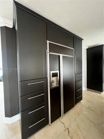 Refrigirator