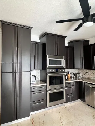 Oven