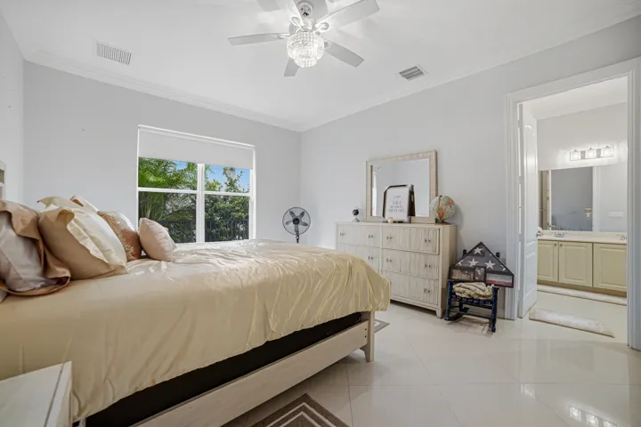 Bedroom - Main Level