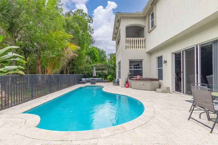 Backyard-Pool-C (1)