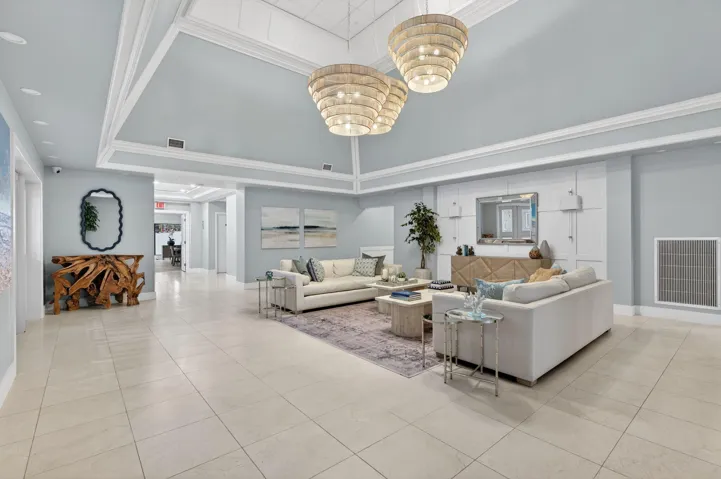 24 Parker Highland Lobby