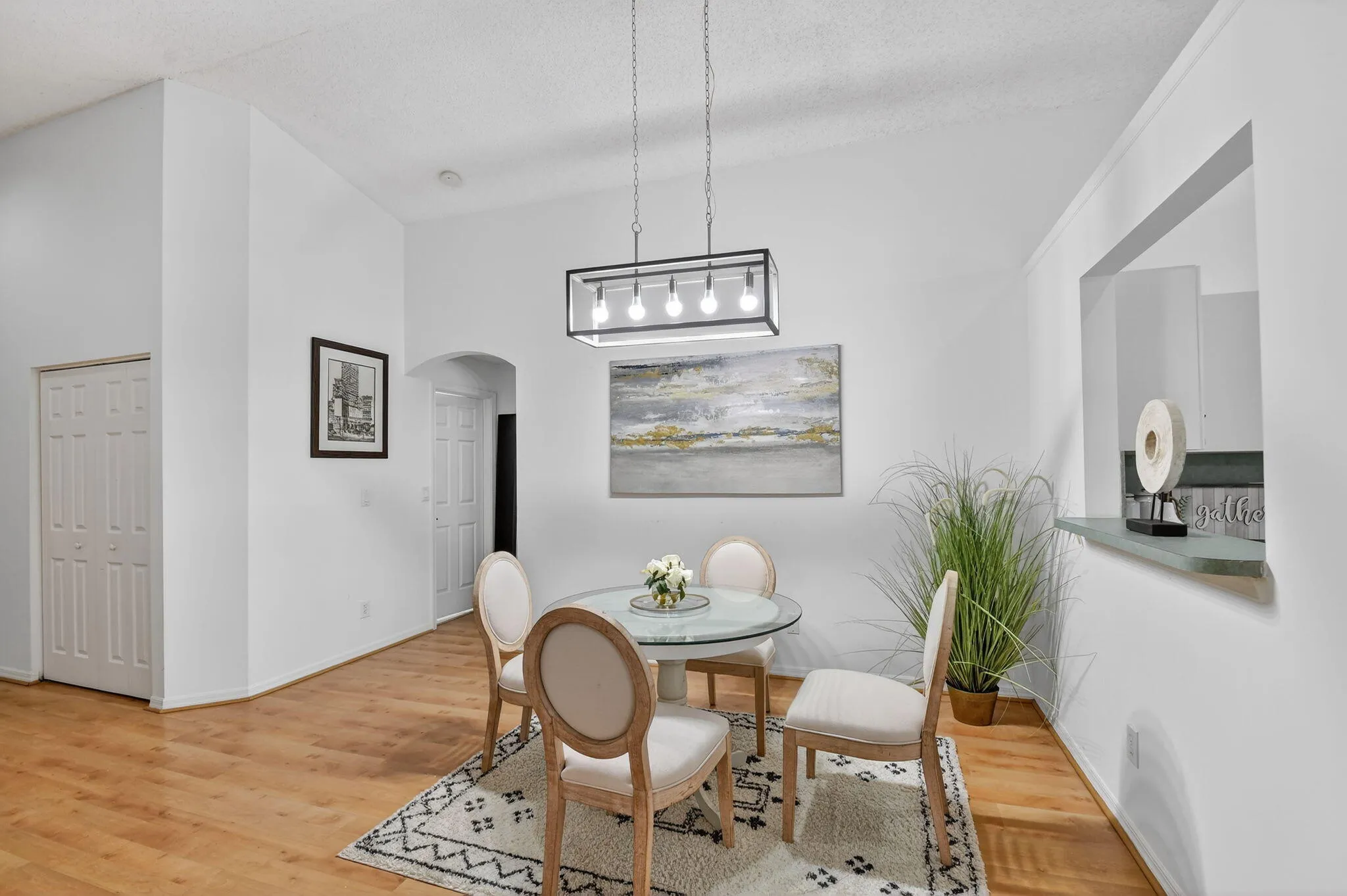9-web-or-mls-7760 Manor Forest Ln (9)