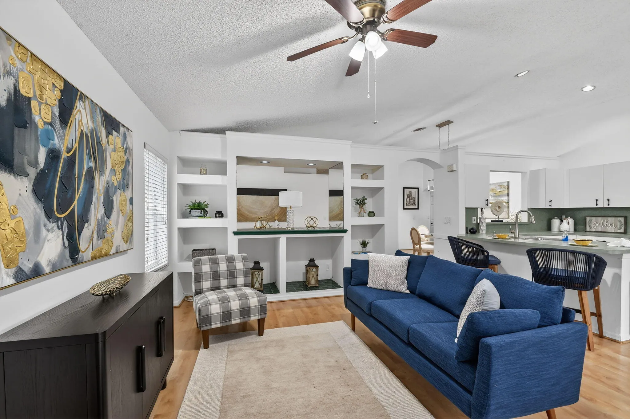 16-web-or-mls-7760 Manor Forest Ln (16)