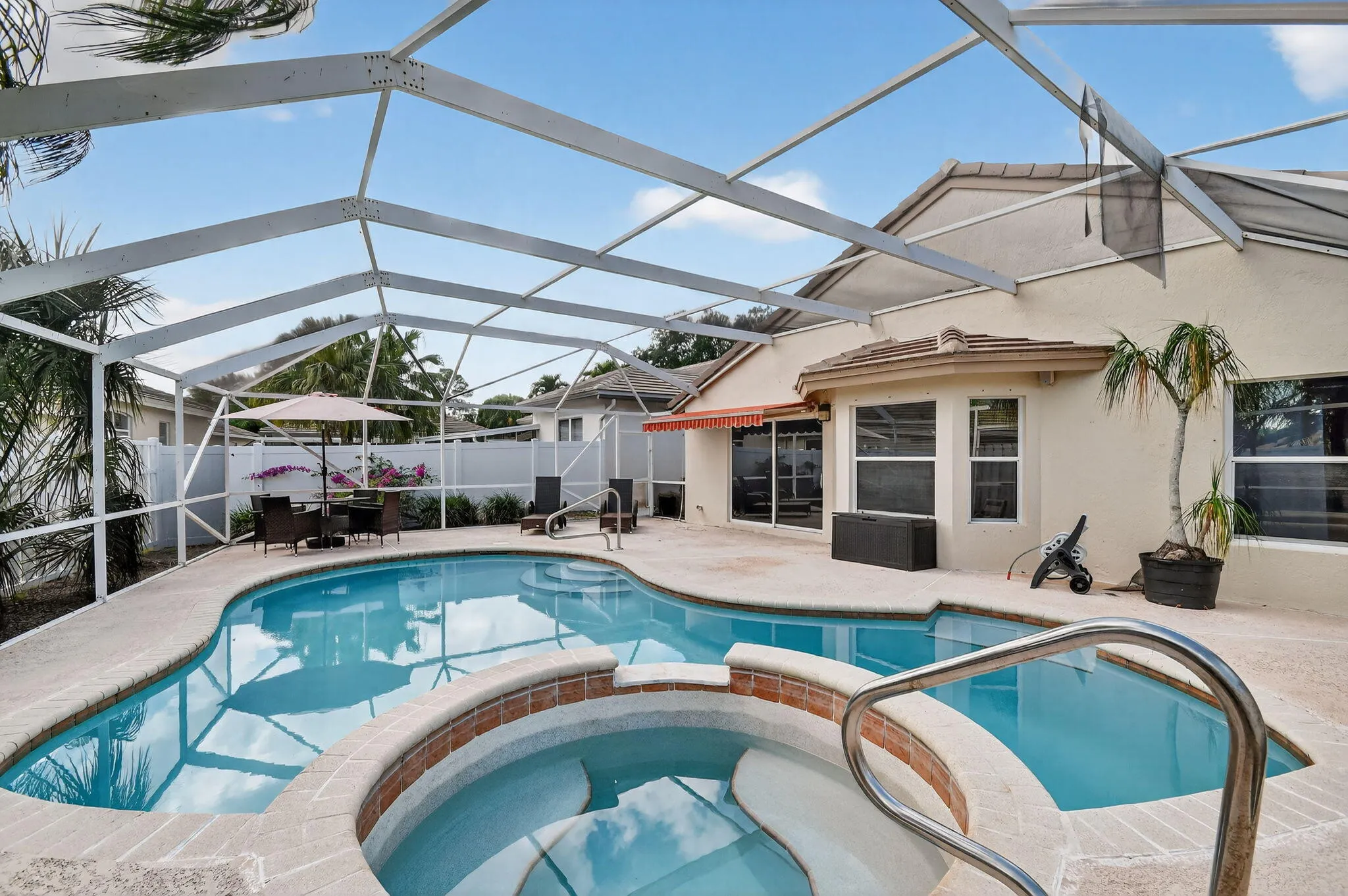 51-web-or-mls-7760 Manor Forest Ln (51)