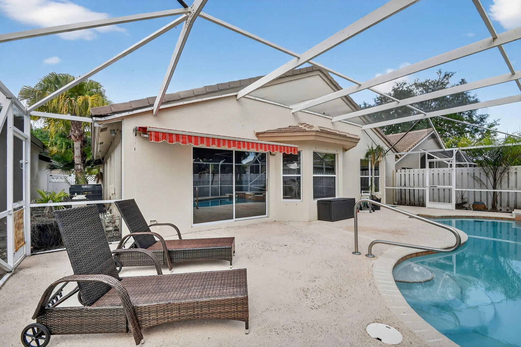 54-web-or-mls-7760 Manor Forest Ln (54)