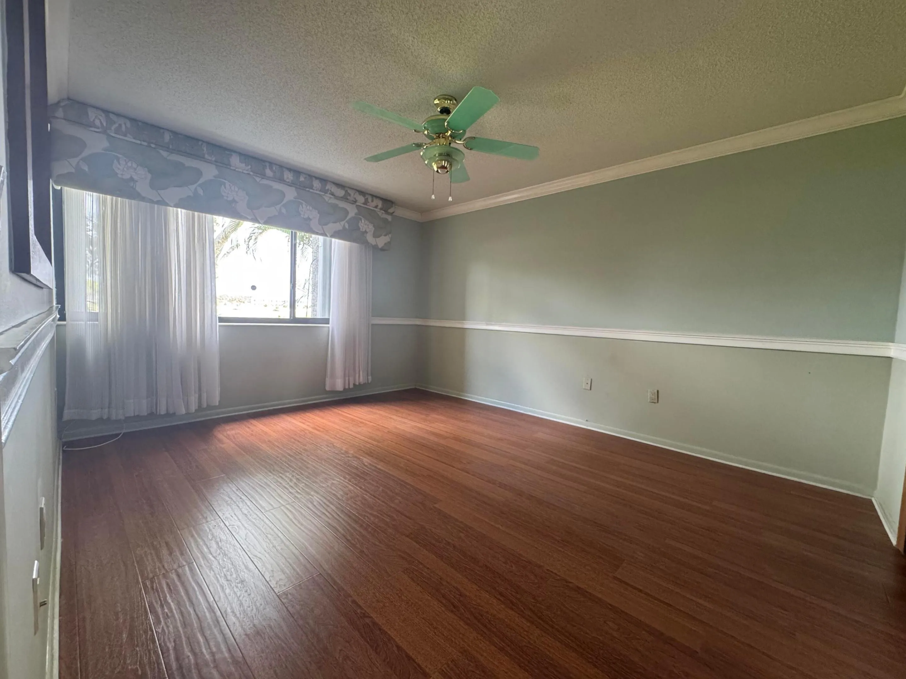 Mstr Bedroom1