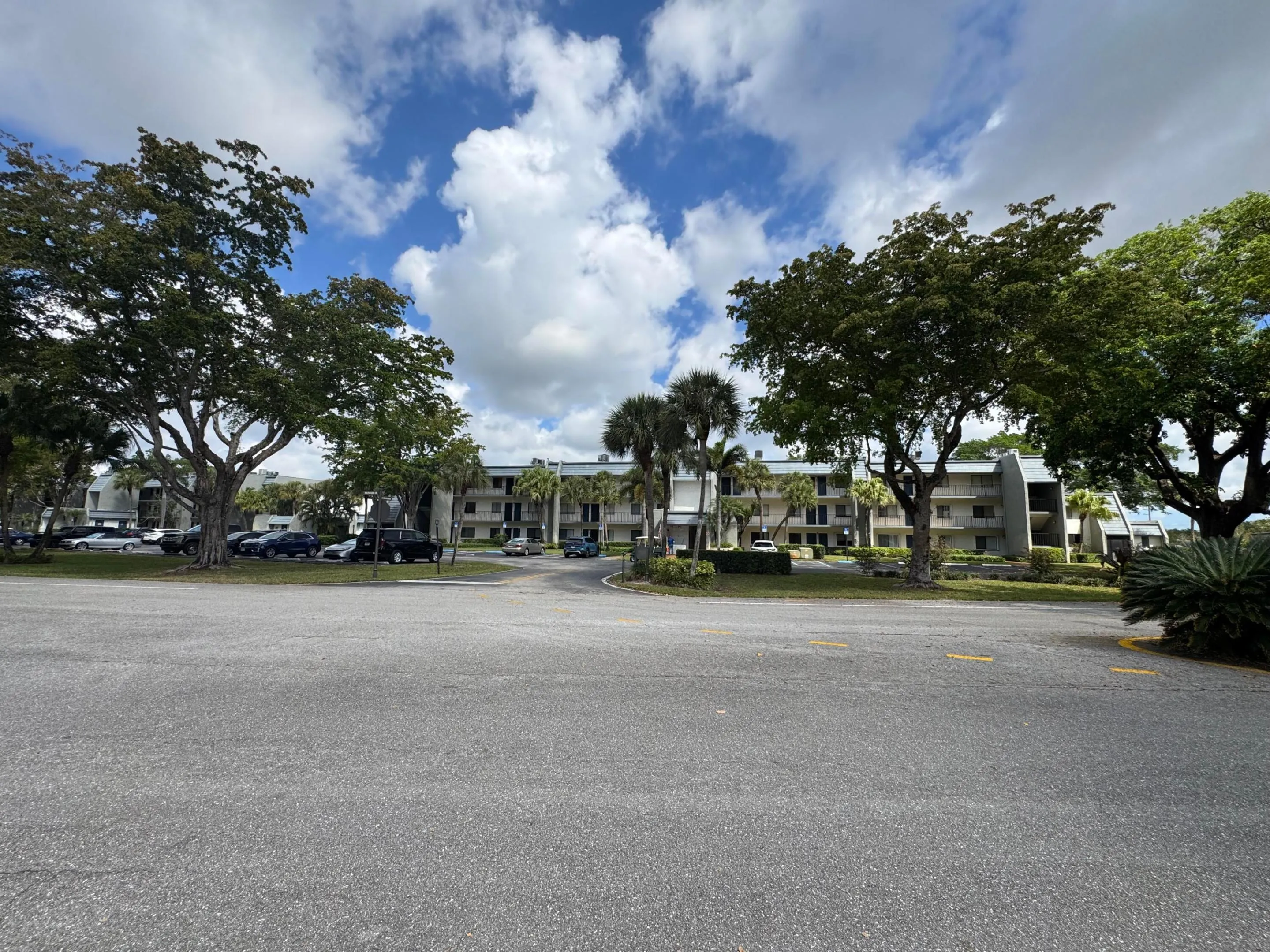 Ext Bldg View