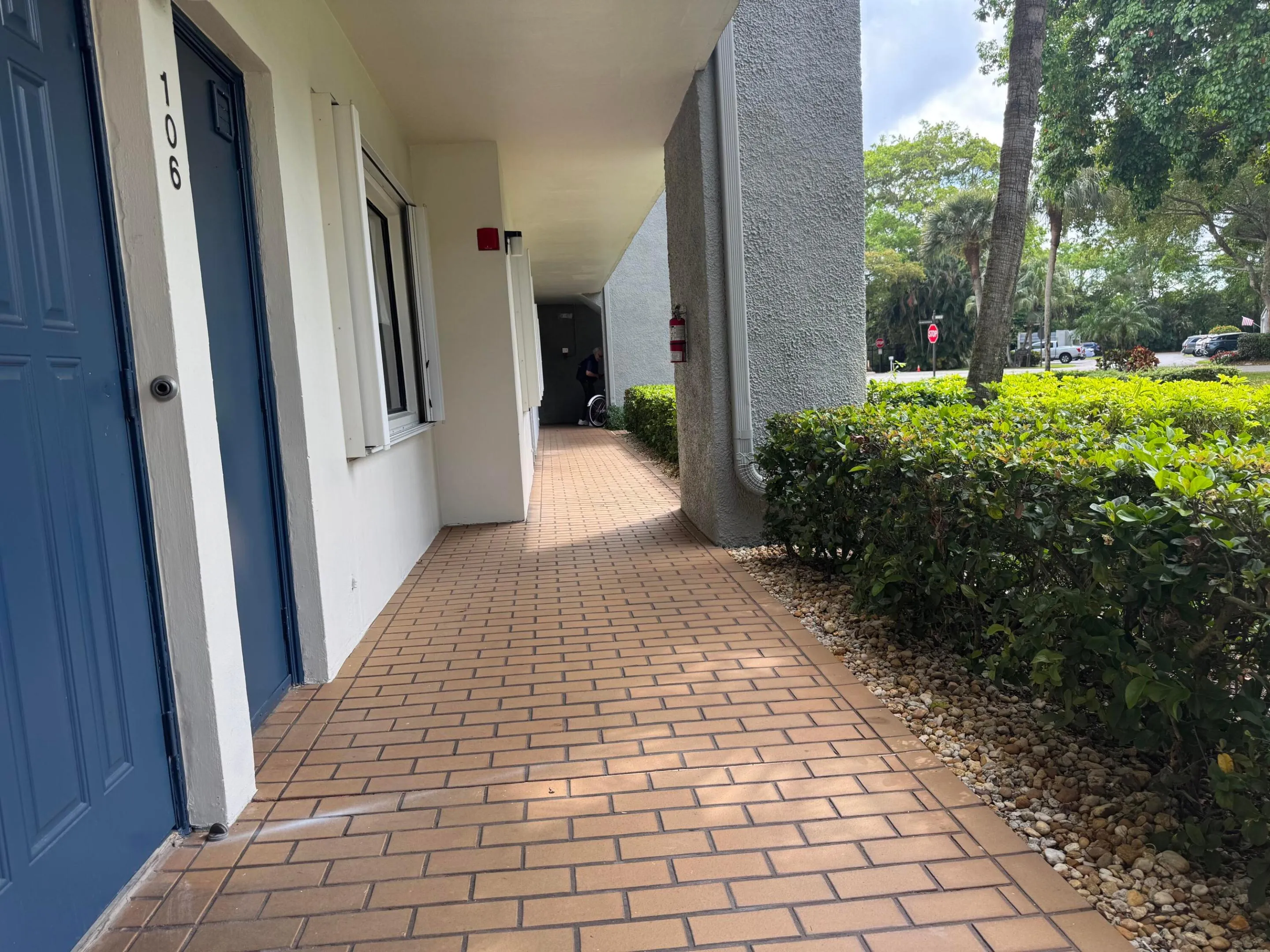 Entrance Right Side View