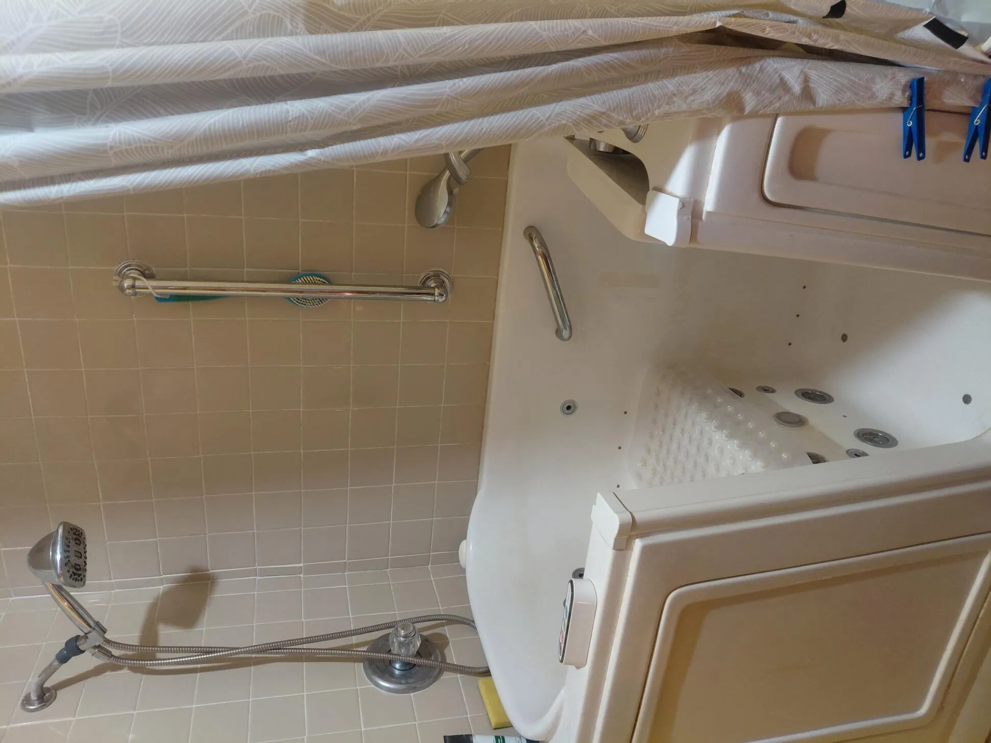 Master Bathroom with walk in tub
