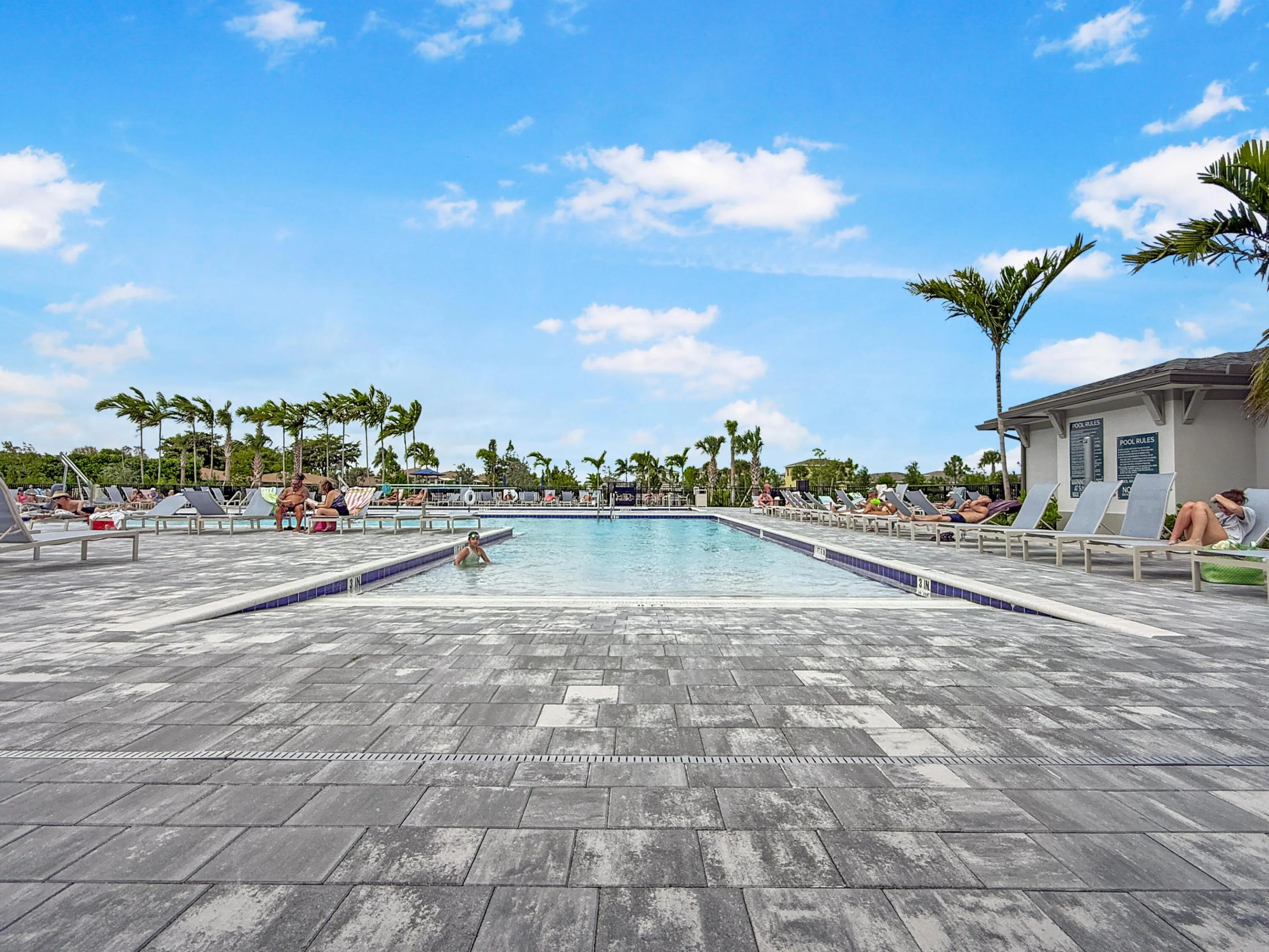 RESORT POOL