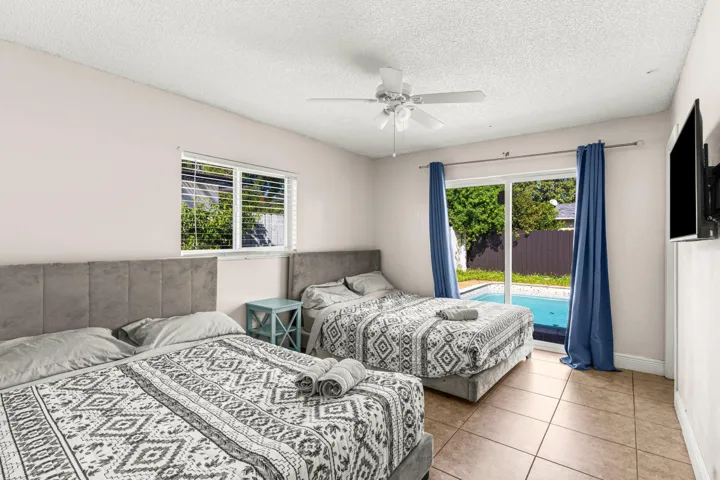 019-1121North66Terrace-Hollywood-FL-3302