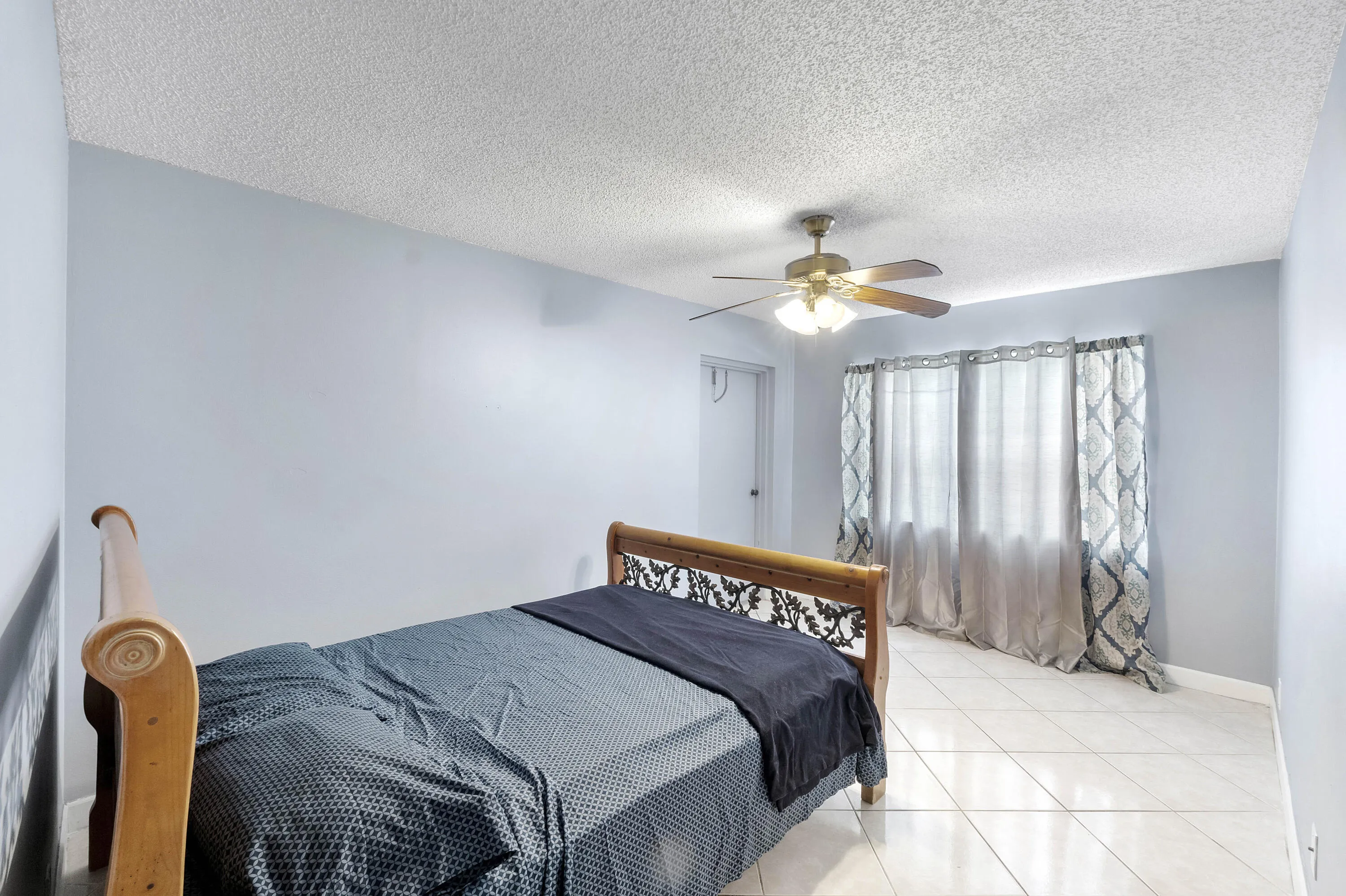 4148 NW 90th Ave U201_005