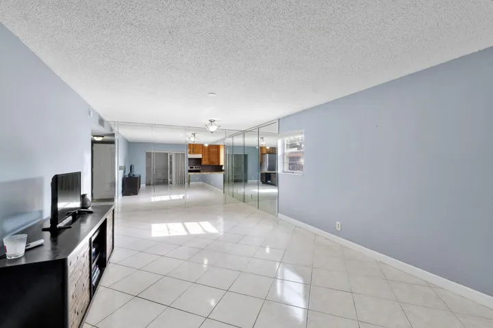 4148 NW 90th Ave U201_003