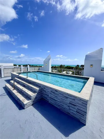 Rooftop Pool