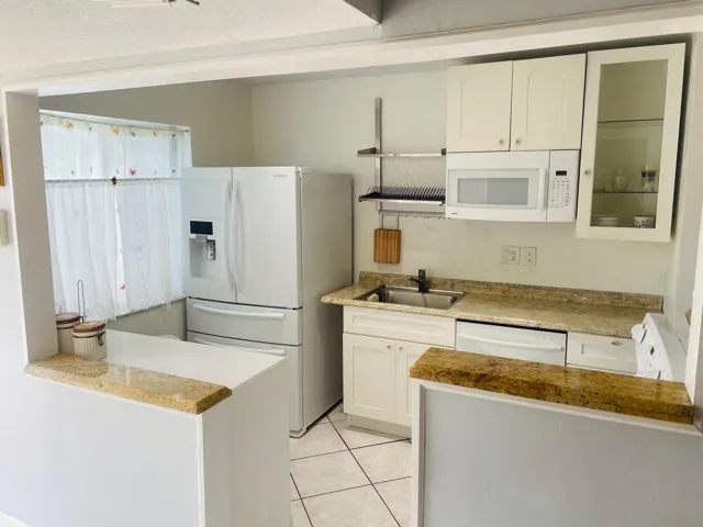 4.Kitchen 1