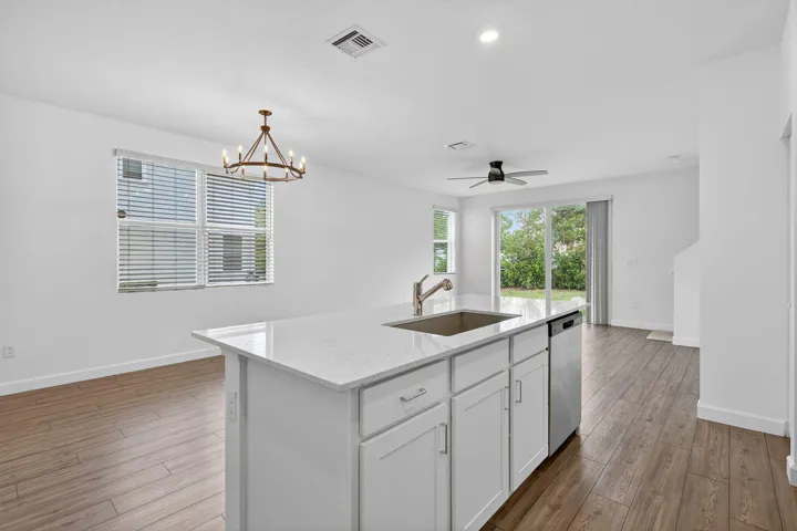 12-web-or-mls-5P1A1389