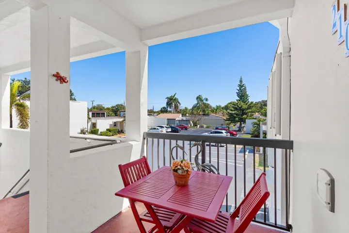 029-2561BoundbrookBoulevard-209-WestPalm