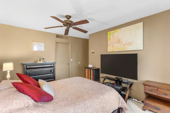 025-2561BoundbrookBoulevard-209-WestPalm