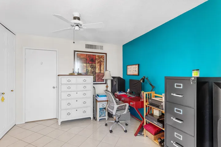 020-2561BoundbrookBoulevard-209-WestPalm