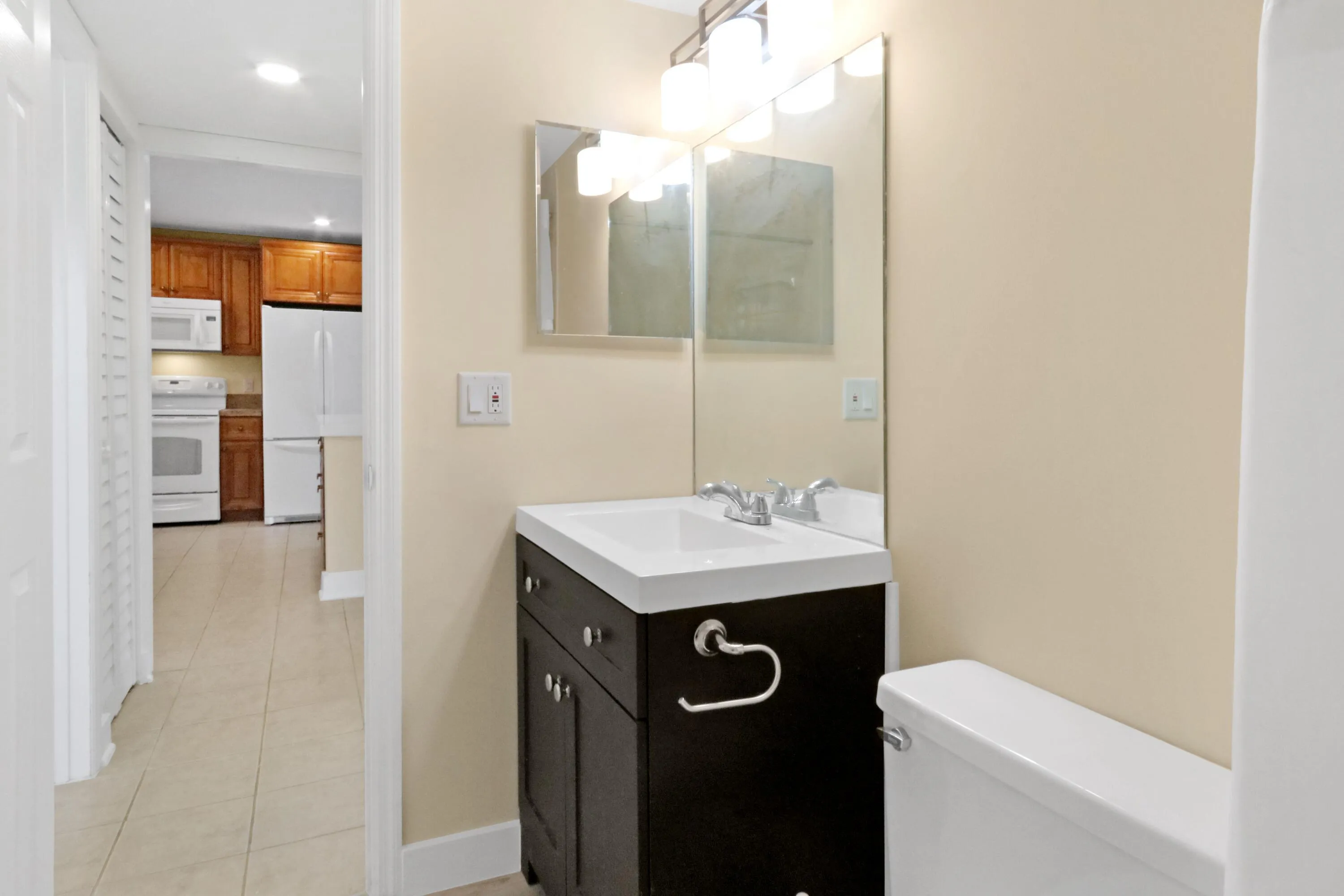 Guest Bathroom-2