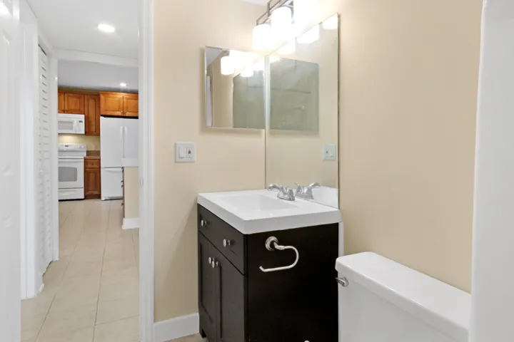 Guest Bathroom-2