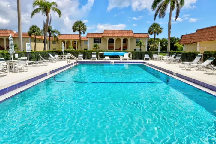 VOG Community Pool