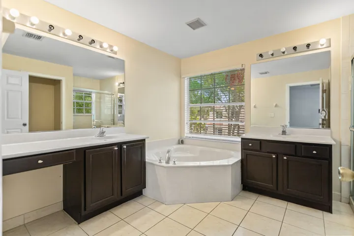MASTER BATH 1