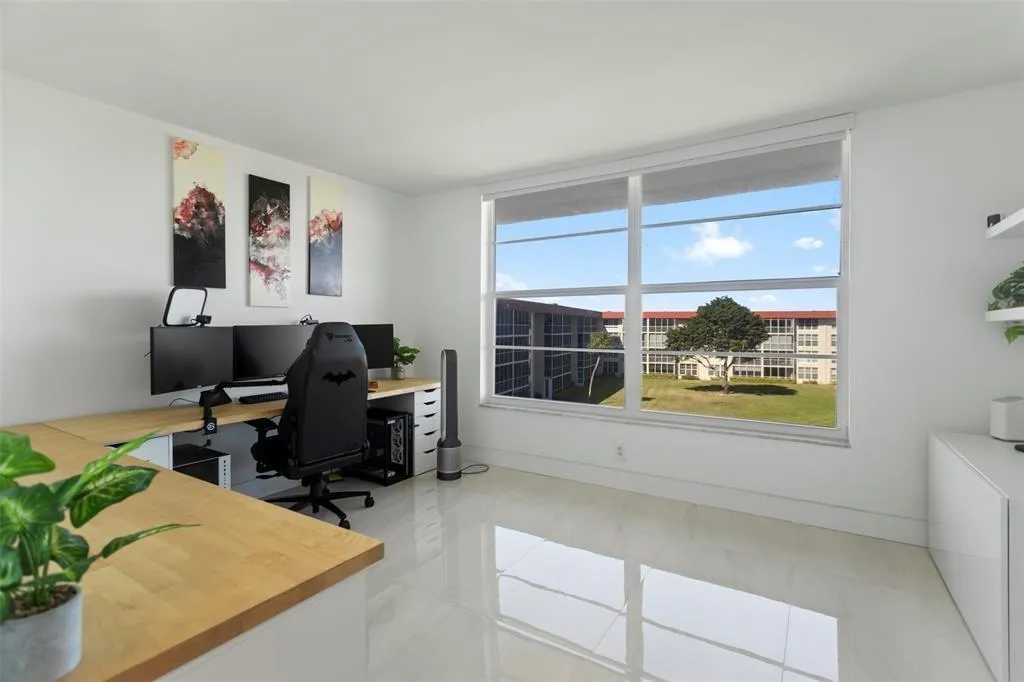 2nd Bedroom or Office