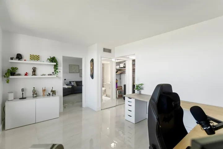 2nd Bedroom or Office