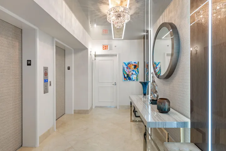 Private foyer