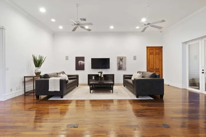 1321 Pelham Rd 010