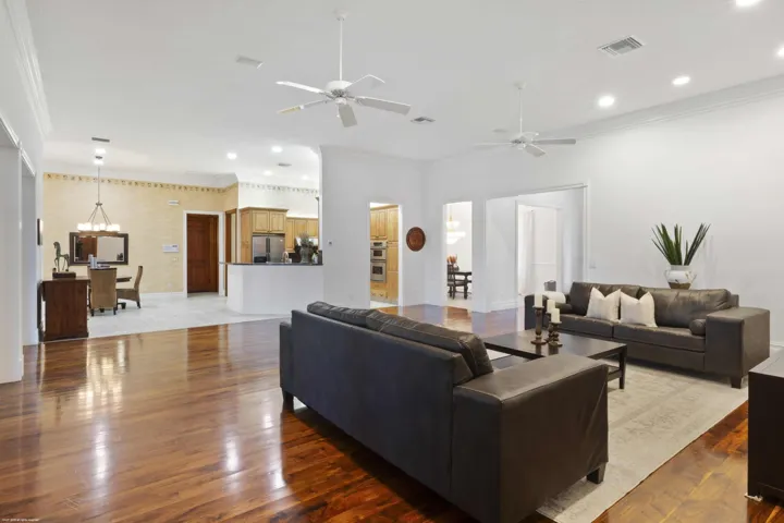 1321 Pelham Rd 012