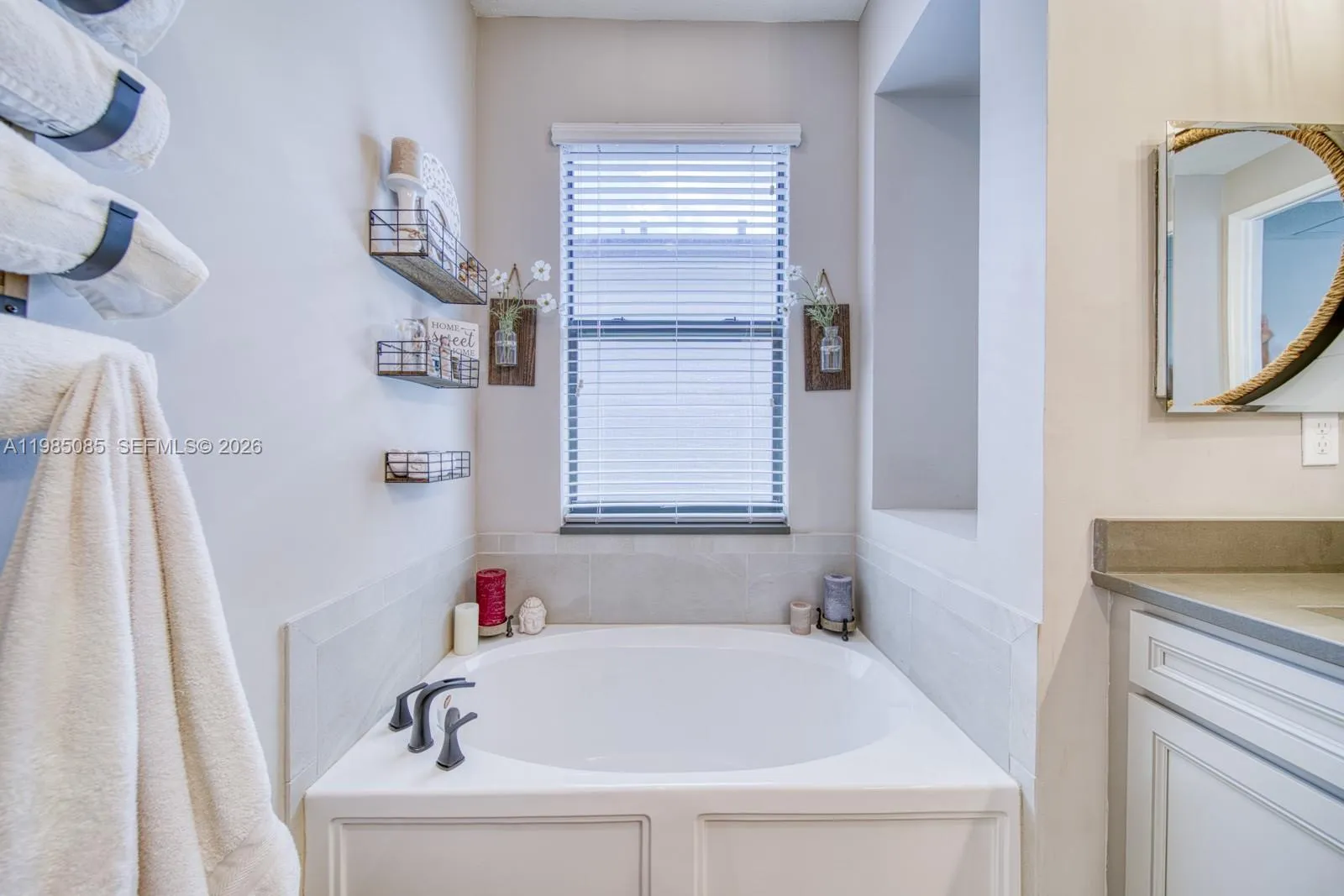 Tub