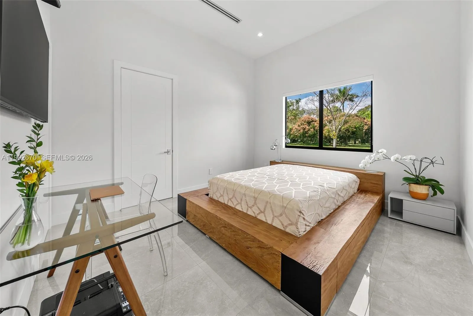 Property photo 127