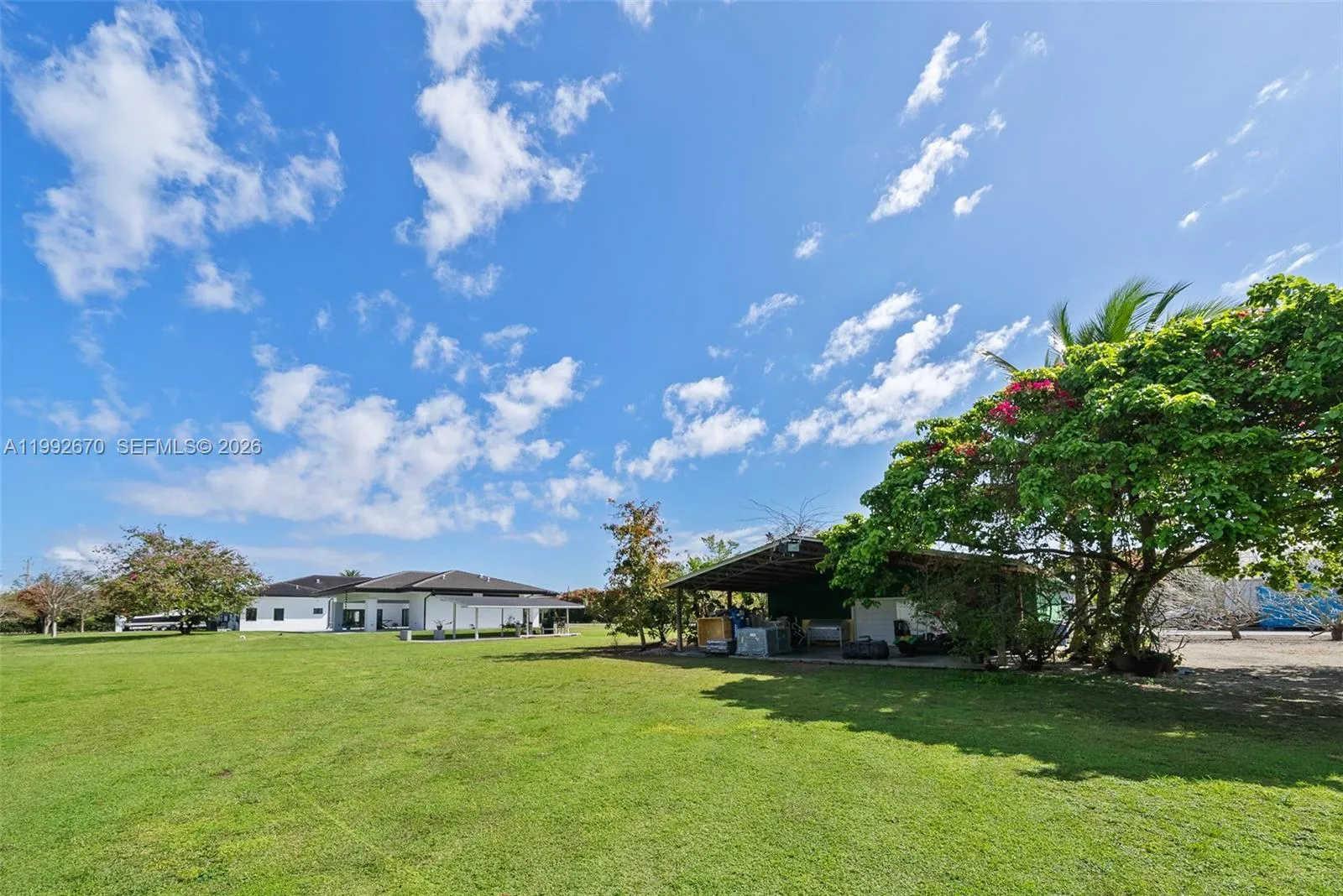 Property photo 211