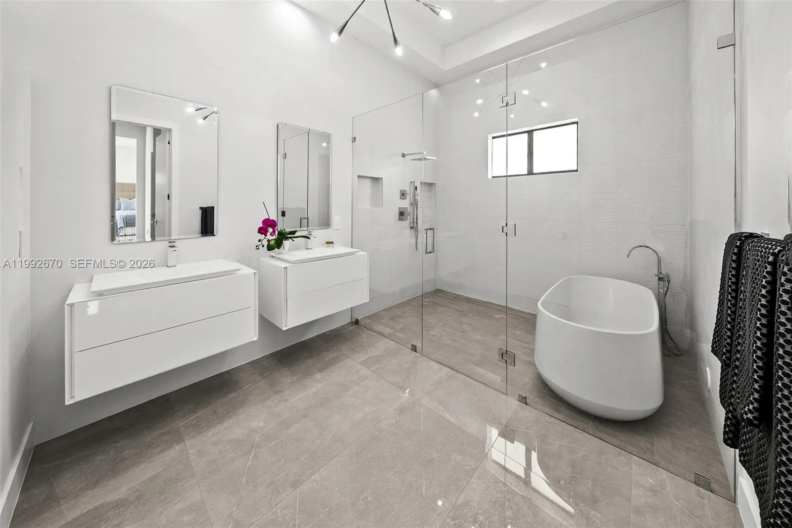 Property photo 114