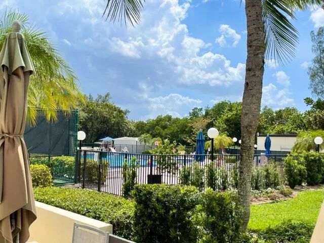 500 Pool