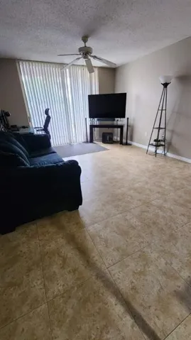 4812 STE RD 7 CARRINGTON LIVINGROOM
