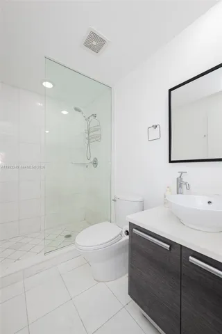 2nd Bathroom
