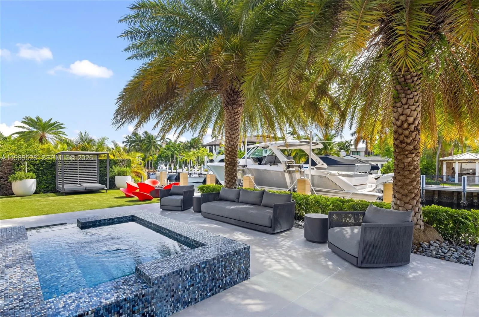 Photo 73